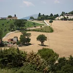 ファームステイ Il Giuncheto, Pool, Amazing View, Umbrian Countryside *