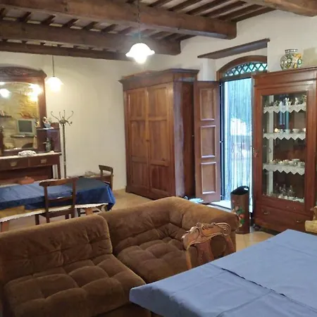 Casale Giuncheto Farmház Pilonico Paterno