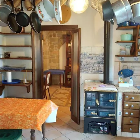 Casale Giuncheto Pilonico Paterno