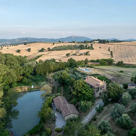 Farma Il Giuncheto, Pool, Amazing View, Umbrian Countryside *