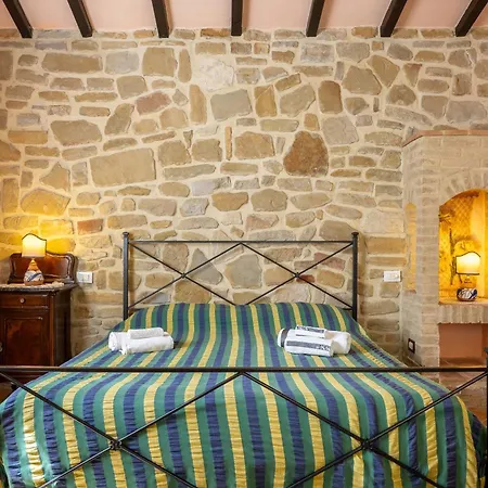 Bauernhof Il Giuncheto, Pool, Amazing View, Umbrian Countryside *