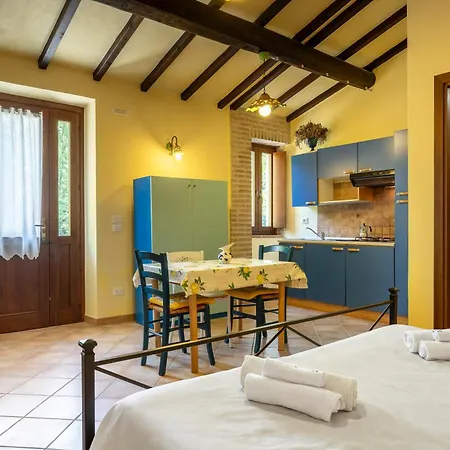 Bauernhof Il Giuncheto, Pool, Amazing View, Umbrian Countryside Pilonico Paterno