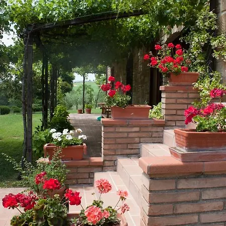 Casale Giuncheto Pilonico Paterno